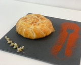Foto del paso 4 de la receta: Hojaldre de torta, carne y patatera con miel 🍯