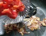 A picture of step 3 of Qeema Matar Alo.