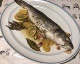Une image de l'étape 8 de Bar aux herbes aromatiques et citron,ail en chemise.