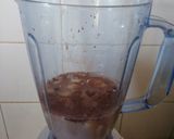 Foto del paso 1 de la receta: Milkshake de chocolate y banana