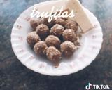 Foto del paso 2 de la receta: Trufas de galletitas y dulce de leche