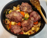 Foto del paso 5 de la receta: Rabo de ternera en salsa de chirivías, pimientos y zanahorias