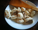 Foto del paso 4 de la receta: Paella con marisco y rape a la cúrcuma