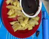 Foto langkah ke 2 dari resep Bolen Pisang Coklat Lumer.