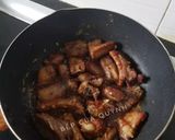 Hình bước làm 3 của món Sườn non chiên mắm