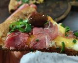 Foto del paso 7 de la receta: Pizza integral con borde relleno