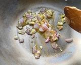 Foto langkah ke 1 dari resep Cumi Masak Hitam Daun Jeruk.