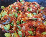 Foto langkah ke 2 dari resep Balado Udang Pete.