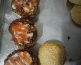 Foto langkah ke 8 dari resep Burger Beef Fatty Homemade.