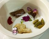 عکس مرحله 1 از دستور دمنوش طلای سرخ