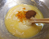 Foto del paso 3 de la receta: Pastel bizcochado exquisito con frutas escarchadas y nueces para mamá