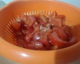 Foto del paso 4 de la receta Ensalada de tomate con aliño Gourmet