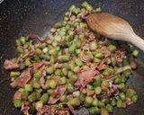 Foto del passaggio 3 della ricetta Risotto con Asparagi e Prosciutto
