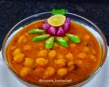 A picture of step 4 of Chole Masala.
