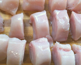 Foto del paso 4 de la receta: Pechugas de pollo guisadas con patatas