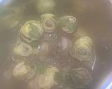 Foto del paso 4 de la receta: Alcachofas estofadas con jamón y vino blanco