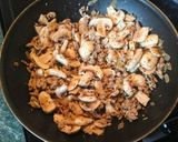 Gombás bolognai spagetti recept fázis 8 fotója