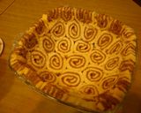 Foto del paso 2 de la receta: Postre de pionono con helado de chocolate, dulce de leche y americana.