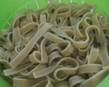 Foto del paso 4 de la receta: Pasta en salsa verde