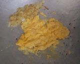 Foto langkah ke 5 dari resep Nasi Goreng Minyak Wijen.