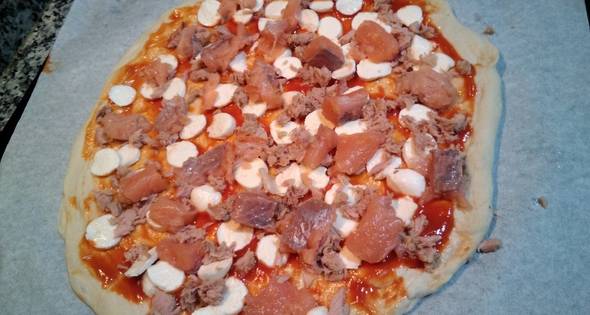 3 Pizza De Salmón Con Albahaca Fresca