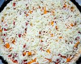 A picture of step 4 of Chicken Mortadella Cheetos pizza😋👍.