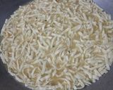 Foto langkah ke 6 dari resep Kerupuk stik no telur ala wani.