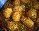 A picture of step 8 of "Lababdar Aloo -Mattar".