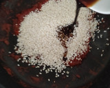 Foto del paso 4 de la receta: Arroz a la Paella de Alitas de Pollo y Presa Ibérica con Mayonesa de Humo