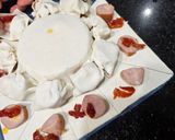 صورة لخطوة 13 من وصفة بف باستري بالنقانق وجبن البري Brie cheese بطريقة مختلفة