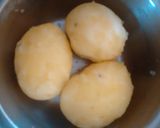 Foto del paso 2 de la receta: Tortitas de papa con queso