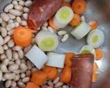 Foto del paso 1 de la receta: Alubias con brócoli y chorizo