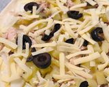 A picture of step 4 of ✨✨Mackerel🐟& Kiwi🥝Refreshing Pizza✨✨.