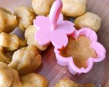 Hình bước làm 3 của món 💚 Bánh Cookies Hạnh Nhân Hình Hoa Mai 🌸