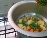A picture of step 2 of Mix Vegi Pulao.