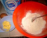 Foto langkah ke 1 dari resep Crispy Crepes (step by step).