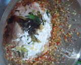 Foto langkah ke 2 dari resep Ayam Kukus Pedas Daun Jeruk.