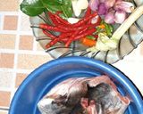 Foto langkah ke 1 dari resep Ikan patin asam pedas.