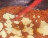 A picture of step 2 of Gajar ka halwa with khoya.