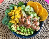 Foto del paso 4 de la receta Poke Cítrico de Salmón y Aguacate