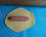 Foto langkah ke 4 dari resep Caterpillar Bread.