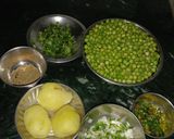 मटर और आलू का पराठा (matar aur aloo ka paratha recipe in Hindi) रेसिपी चरण 1 फोटो