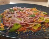 Foto del paso 8 de la receta: Carpaccio de Tomate Pera y Corazones de Romana con Cebolla Dulce de Fuentes y Vinagreta de Moscatel