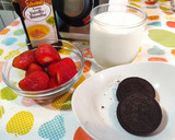 Foto del paso 1 de la receta: Batido de fresas y oreo