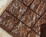 รูปขั้นตอนการทำที่ 9 ของ Fudge brownies สูตรเข้มข้น หวานน้อย