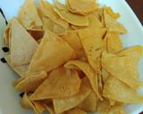 A picture of step 1 of Chilaquiles Rojos.