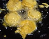 A picture of step 5 of Aloo Wara.