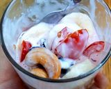 Hình bước làm 5 của món MIX YOGURT - SIRO DÂU - TRÁI CÂY ❤