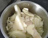 Une image de l'étape 1 de Wraps chaud à l'oignon.