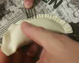 Foto del paso 7 de la receta: Empanadas de carne cortada a cuchillo